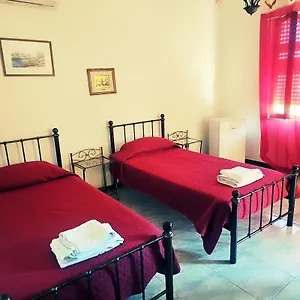 Casa Gato Gordo , Assemini Italie